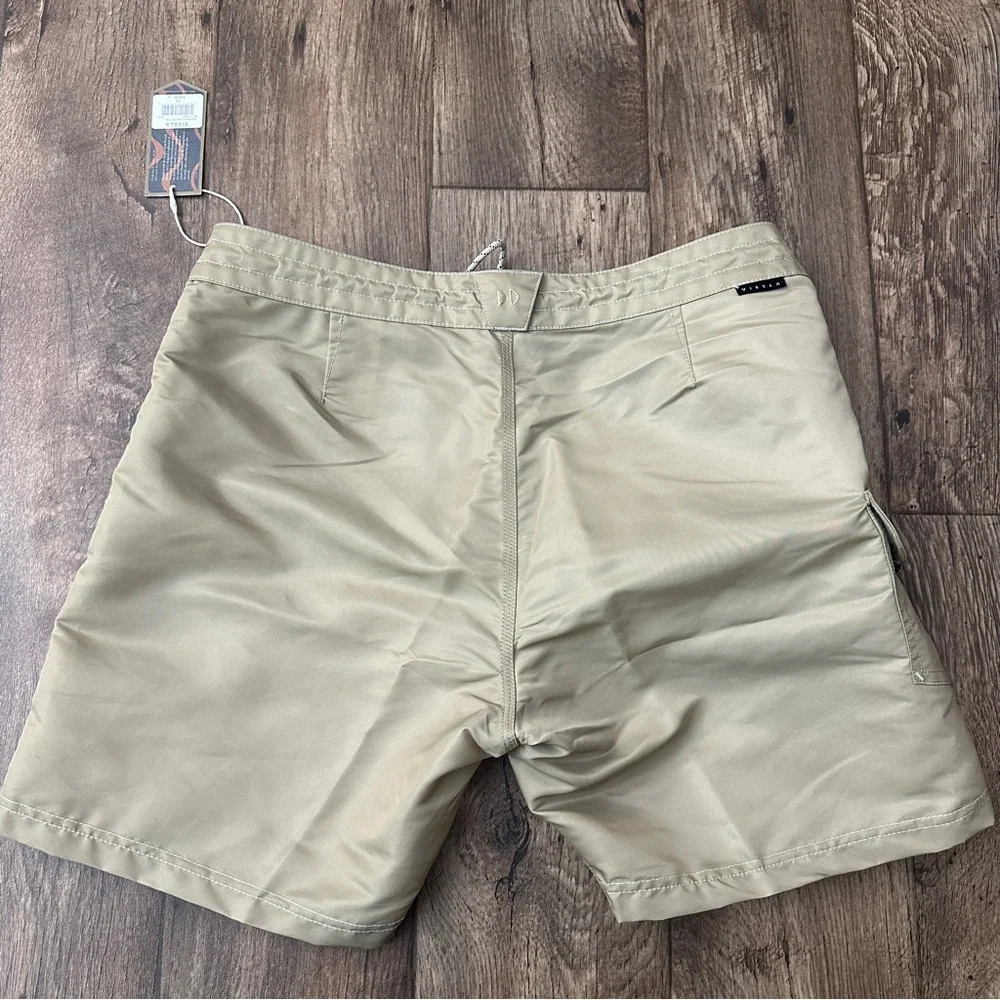Vissla Nylon Summer Swim Shorts Men’s Size 33 Khaki